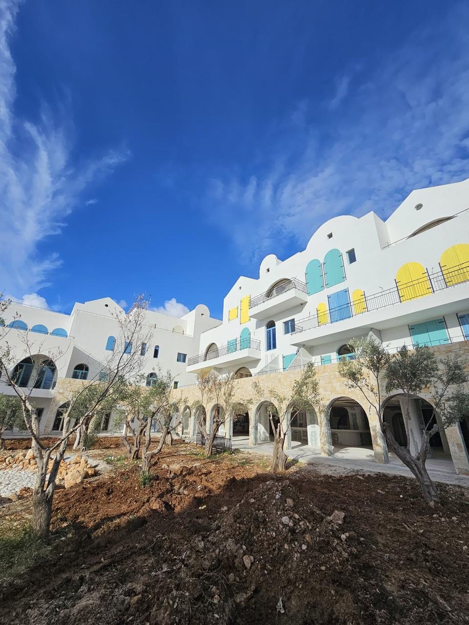 Santorini Palasë